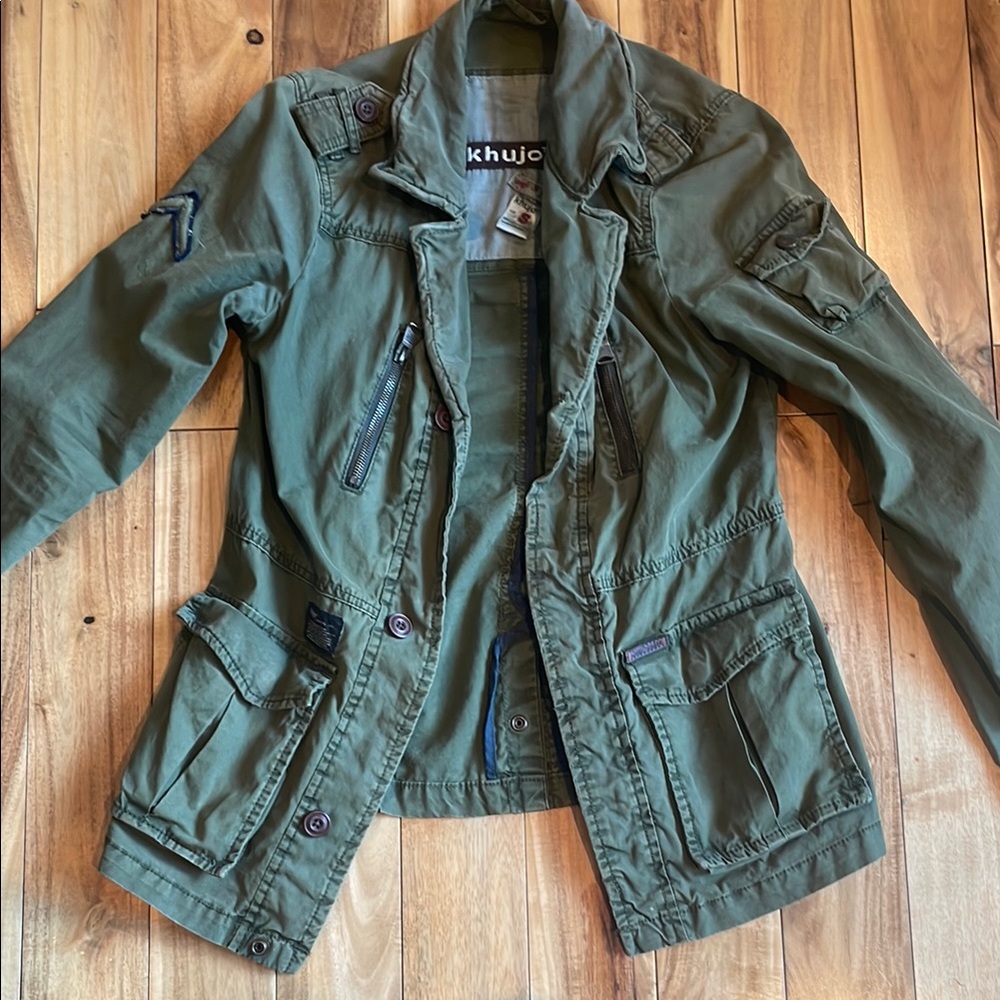 Green Bomber Jacket with Collared Neckline and Relaxed Fit